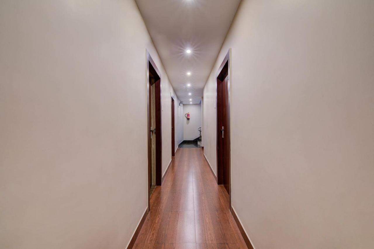 Oyo 12736 Skylawn Hotel Jamshedpur Buitenkant foto